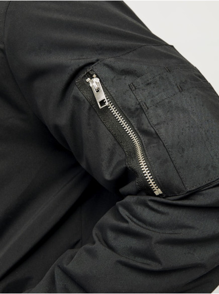 Вітровка Jack and Jones 07042608JJ-010