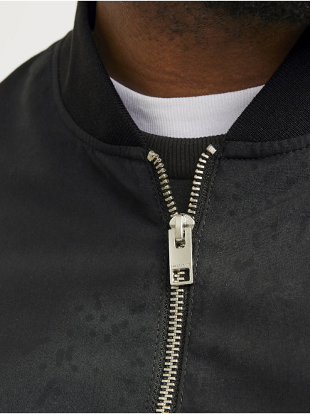 Вітровка Jack and Jones 07042608JJ-010